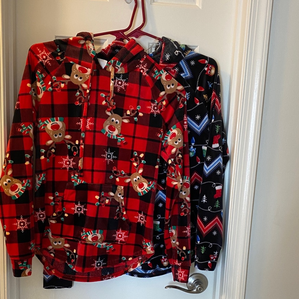 2 Women’s No Boundaries fleece pullovers. Size M (7-9) & 1 Holiday Cheer shirt M